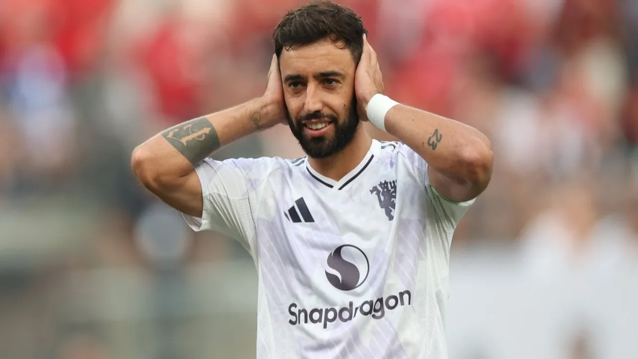 شرطان يضعهما برونو فيرنانديز للموافقة على تجديد عقده مع مانشستر يونايتد